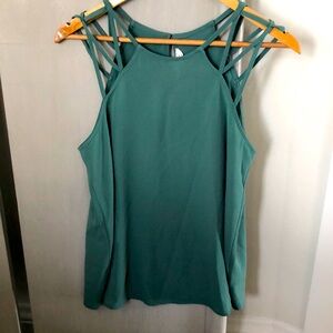 Pink Rose Sz M poly/Spandex blouse.